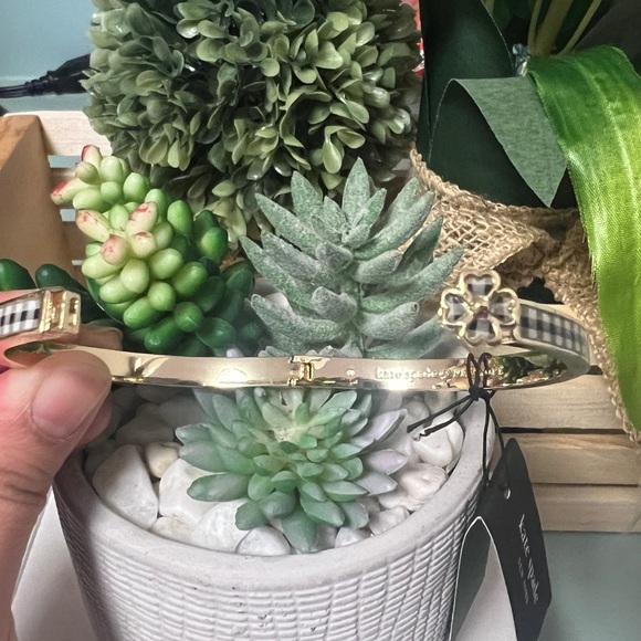 Kate Spade Checkered Flower Thin Bangle - Picture 3 of 5